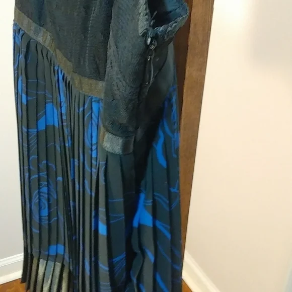 INC Black Blue Party Spaghetti Strap Pleated Lace Bodice Top Blouse Size 12 - Picture 5 of 10